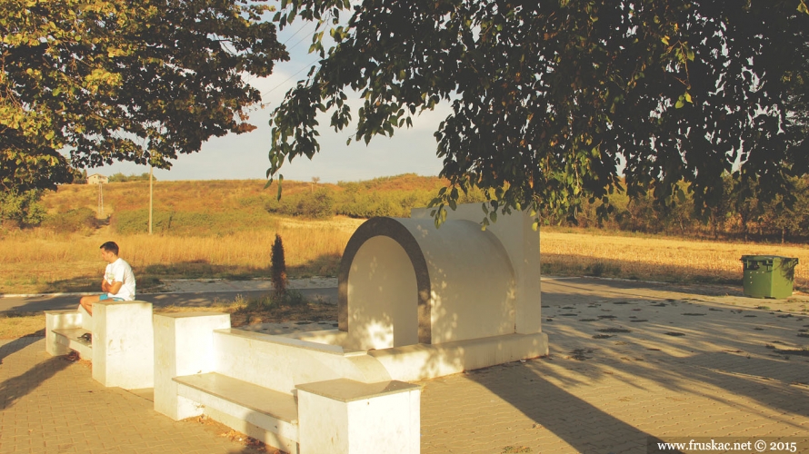 Springs - Izvor Savina spomen-česma